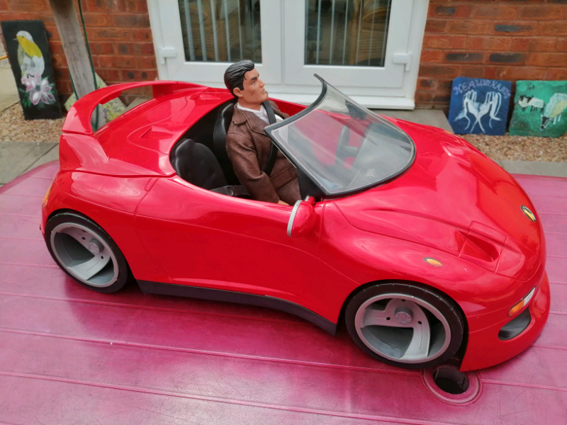 action man red car